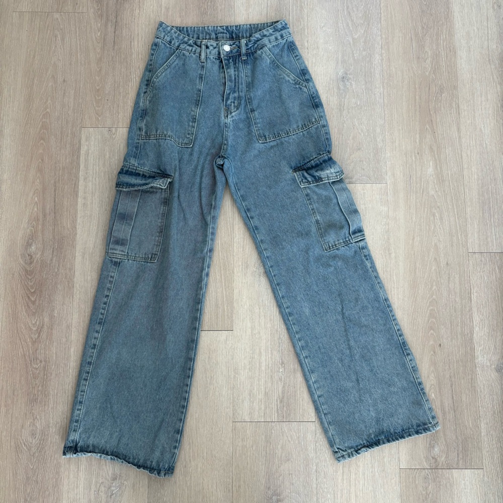 SHEIN Womens Cargo Jeans Size 2 Denim Blue Deep Pockets Cotton Classic Zip Fly
